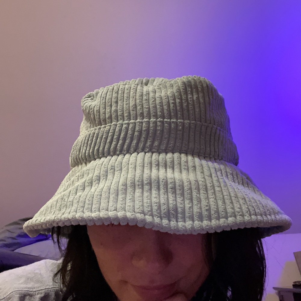 Light green corduroy bucket hat